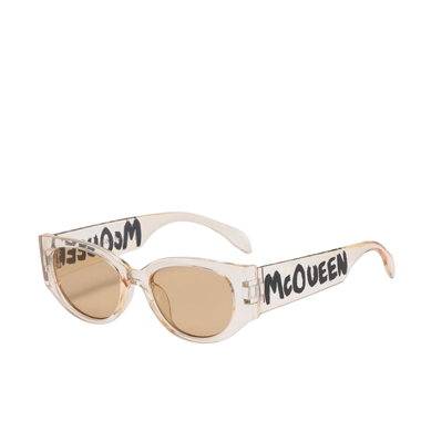 Chic in beige: McQueen Sonnenbrille