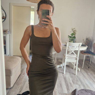 Vestito aderente kaki