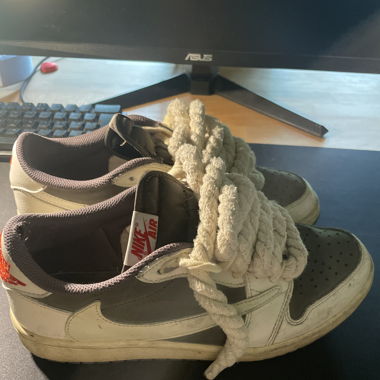 Air Jordan 1 Low Travis Scott