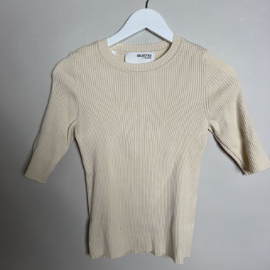 Selected-Femme-Ripp-Top