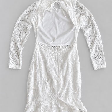 Robe blanche en dentelle Taille M – comme neuve