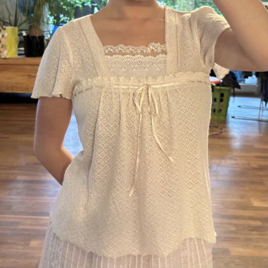 japanese vintage: dreamy cream-colored top