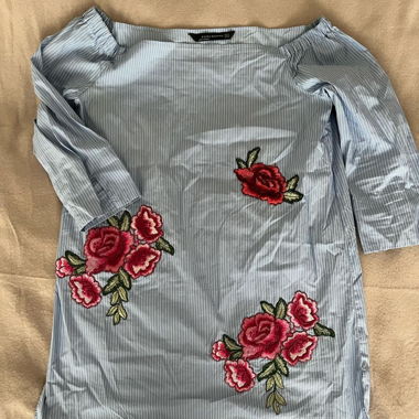 open shoulder top