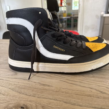 Chaussures montante superdry à vendre 