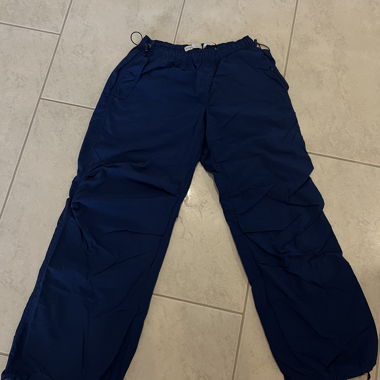 Blaue Parachute Hose
