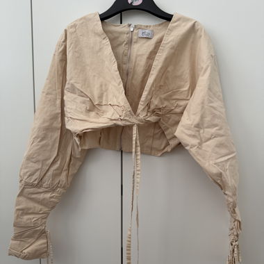 Beige cropped top Polly