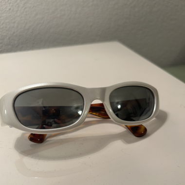 white sunglasses