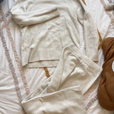 Cream knit set
