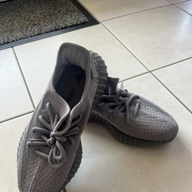 Yeezy Boost 350 V2 Steel Grey