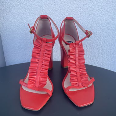 Boutique Moschino Sandales 37