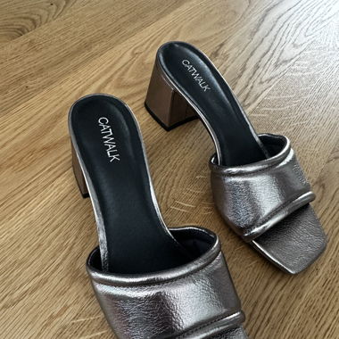 Highheels con Catwalk Gr. 39 silber grau 
