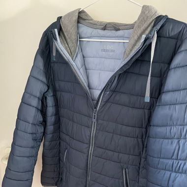 Leichte Jacke