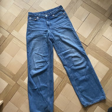 weekday ample low loose jeans