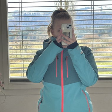 Ski jacket