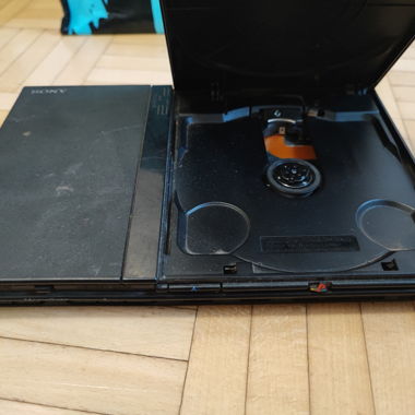 Sony PlayStation 2 - slim console