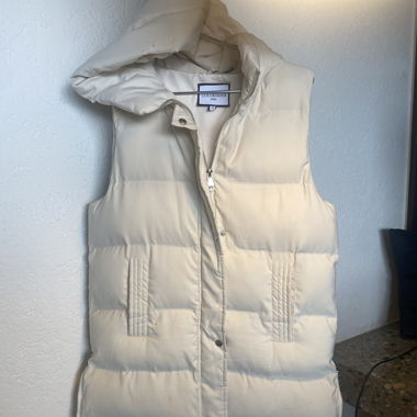 Très jolie gilet,couleur printanière 