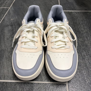 Adidas Sneakers in Size 39