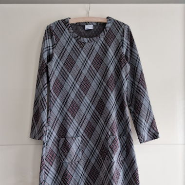 Kleid, grau/schwarz/bordeaux kariert