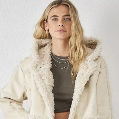 Kunstlammfell Jacke Urban Outfitters