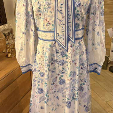 Abito midi bianco a maniche lunghe con fiocco, stampa floreale, taglia L