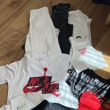 red preloved box