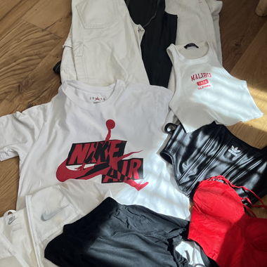 red preloved box