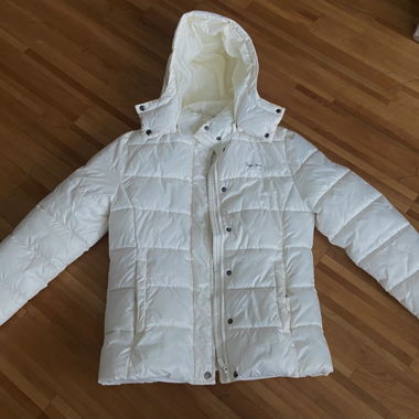 Pepe Jeans weisse Steppjacke mit Kapuze