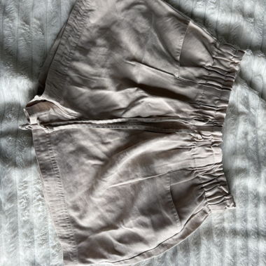 Beige Shorts von Pink Woman, Grösse S