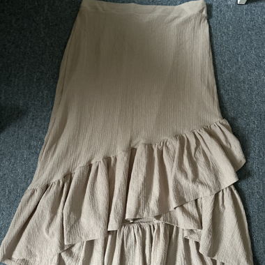 Cream skirt