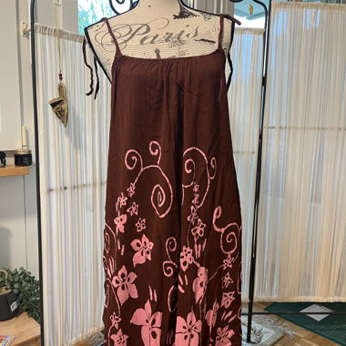 Robe à bretelles spaghetti florales