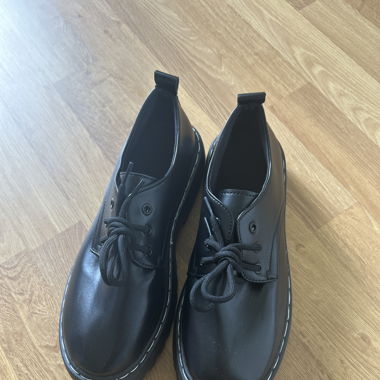 schwarze kunstleder schuhe
