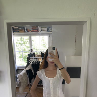 white brandy melville blouse