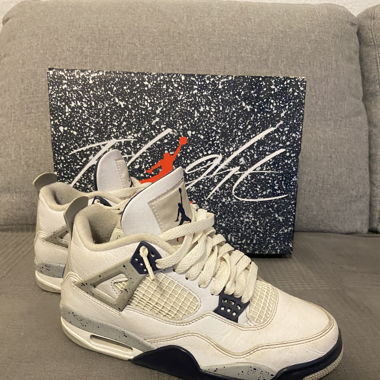 Jordan 4 Midnight navy