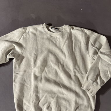 Brandy Melville sweater