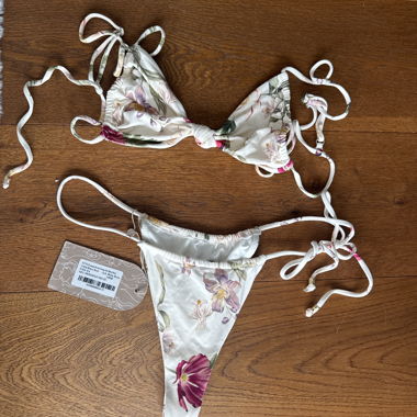 flower bikini