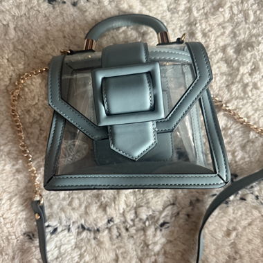 Borsa Zara traslucida con tracolla regolabile