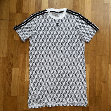 Robe Adidas en taille M