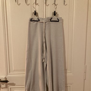 weisse Stoffhosen