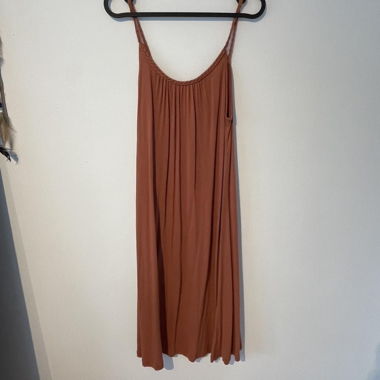 Brown summer dress with braided straps