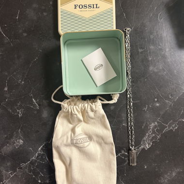 Collier fossil