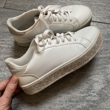 Sneakers bianche con strass