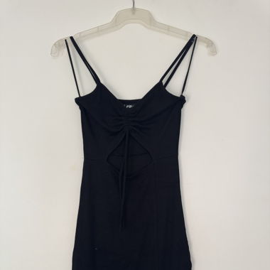 Schwarzes Minikleid mit Cut-Outs – Gr. S