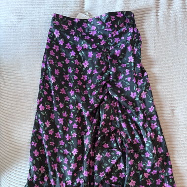 Black floral midi skirt 