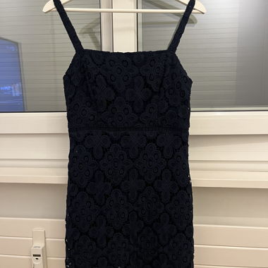 Robe Hollister en dentelle