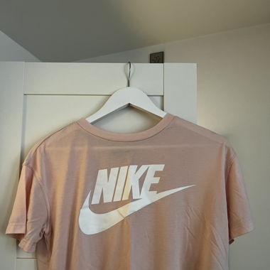 Nike Crop Tshirt in hellrosa