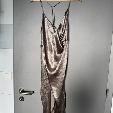 Robe doré asos 