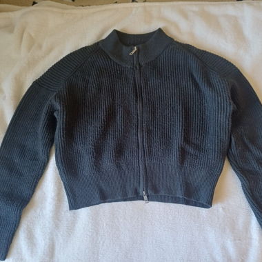 Zip-up pullover