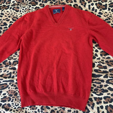 GANT cashmere V-neck sweater red size M