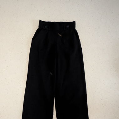 Schwarze Stoffhose 