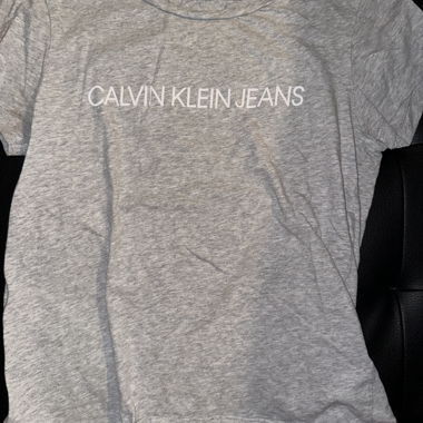 Calvin Klein Jeans T-Shirt – Grau – Grösse M 